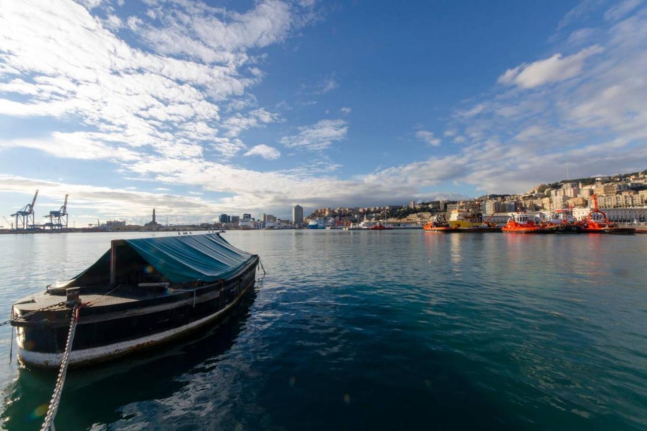 Joivy Exclusive Seaview Flat For 4, In Central Genoa Apartment Exterior photo